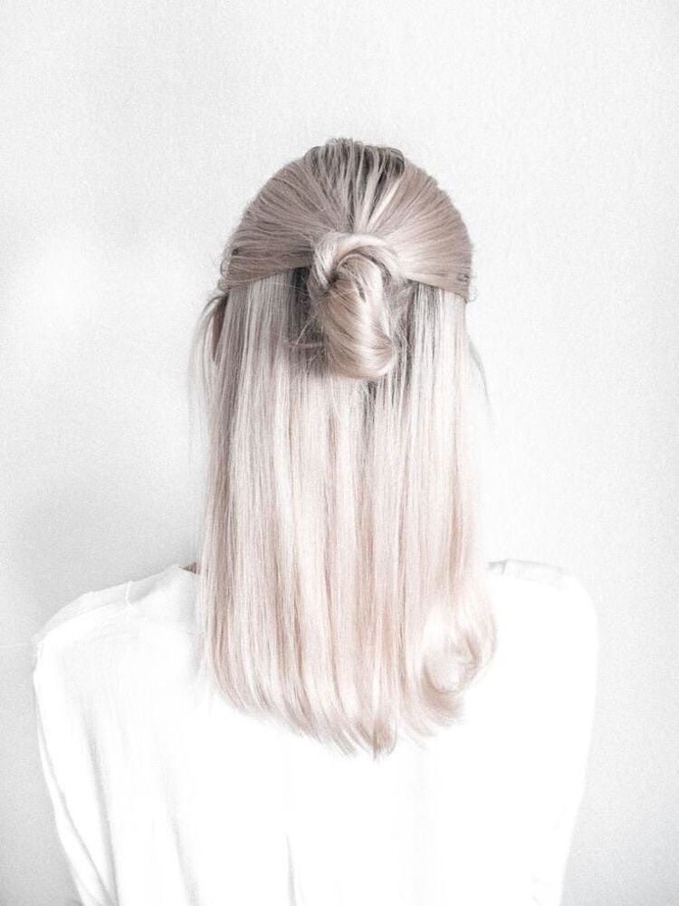 Ideen Haarstyling trends minimalistisch haarfarbe grau