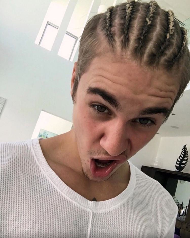 Justin Bieber Frisur januar 2016 zöpfe flechtfrisur