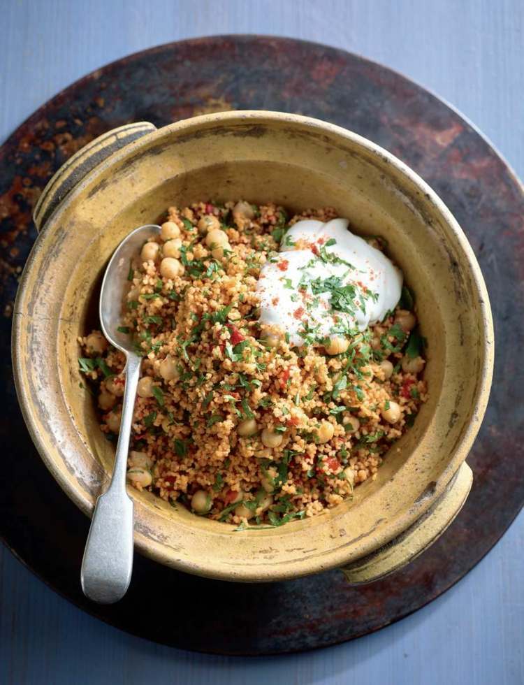 couscous salat von jamie oliver joghurt-kräuter