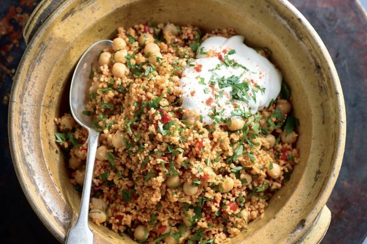Couscous Salat von Jamie Oliver Griechischer und marokkanischer Art