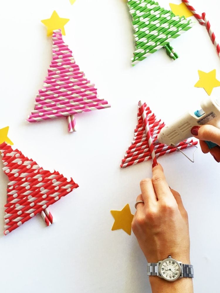 papier ornamente tannenbäume weihnachtsgeschenke basteln