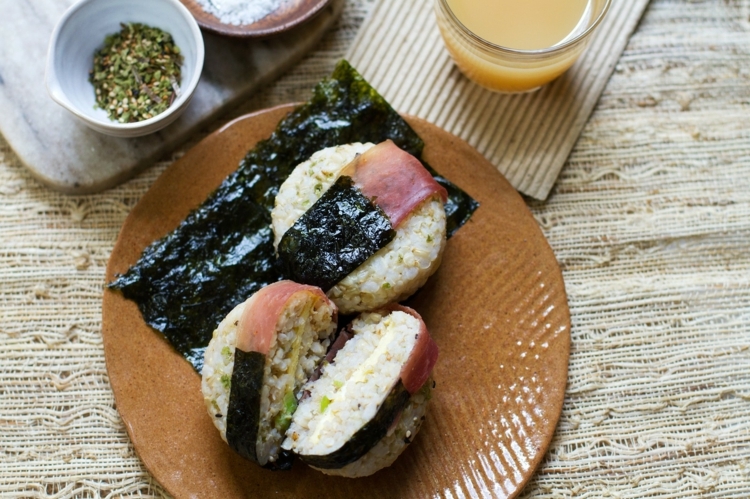 rezept füllung onigiri lachs kräuter