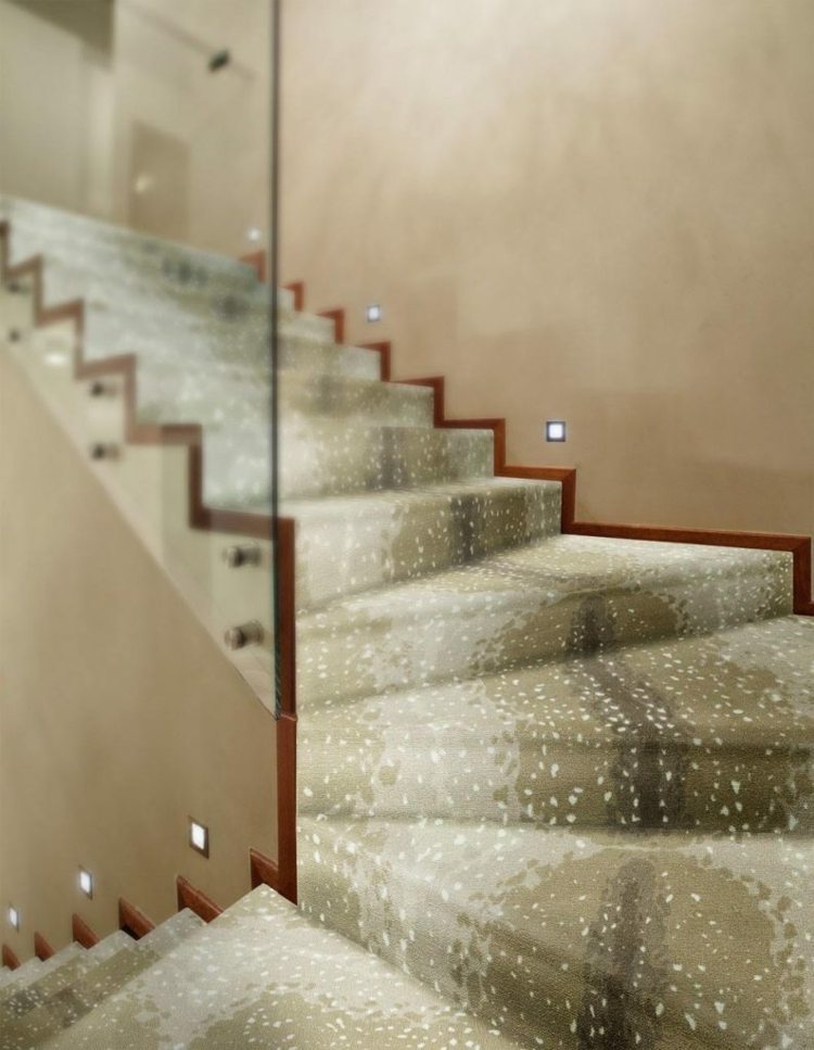 treppenteppich modern wohnen einrichtungsideen textil treppenstufen