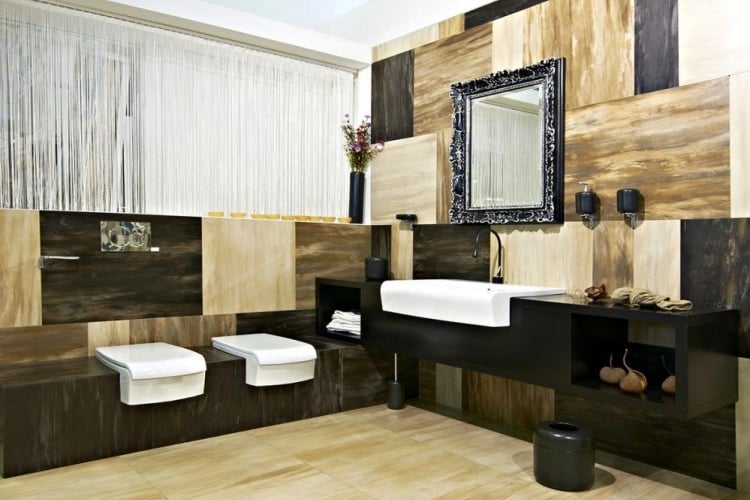 Badezimmer renovieren moderne Badmoebel Holz weiss Waschbecken