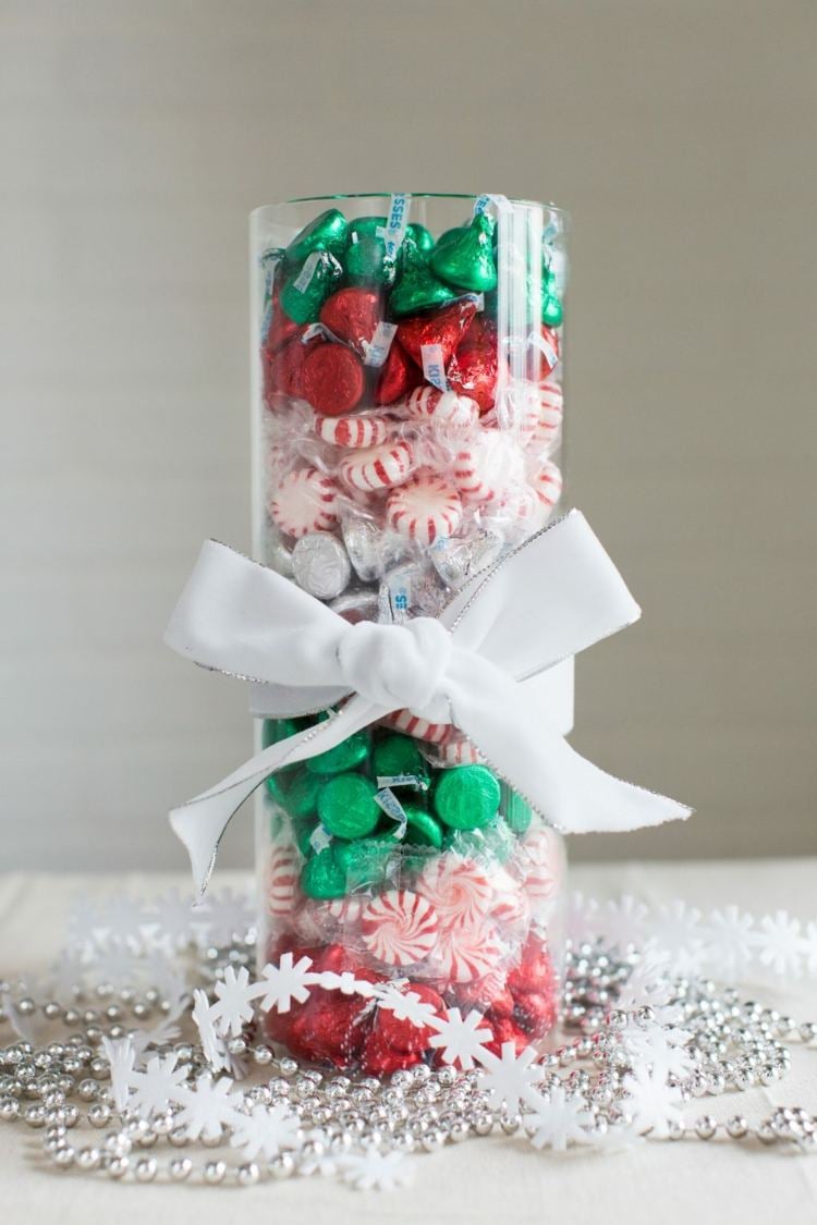 Süßigkeiten weihnachten Geschenke vase füllung bonbons pralinen farben schichten selbermachen