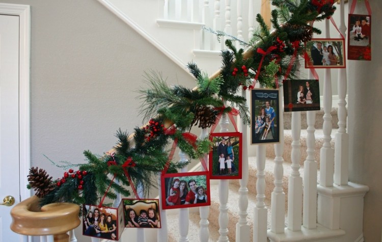 Treppengeländer dekorieren weihnachtlich fotos familie weihnachtsdeko treppenbereich