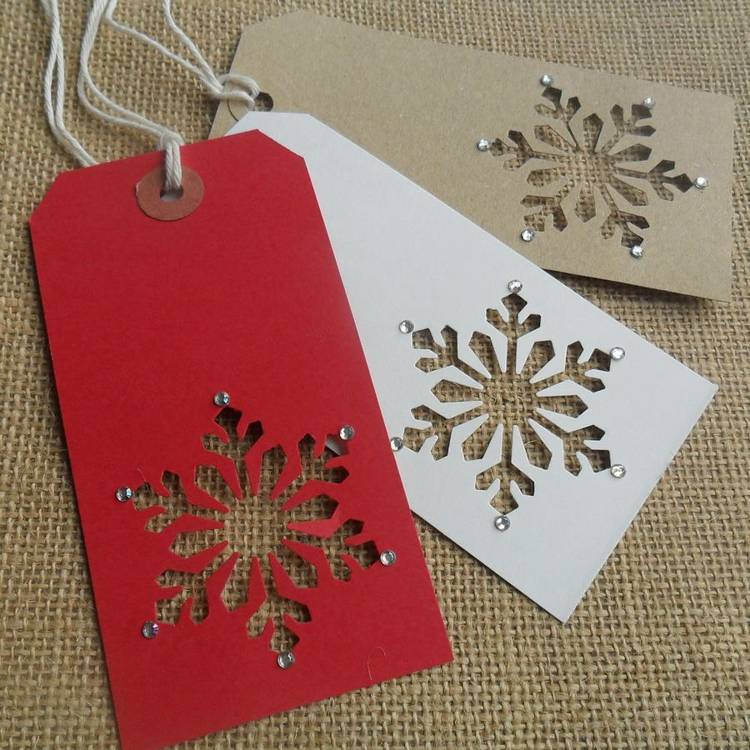 ausstanzen schneeflocken klein moderne weihnachtskarten