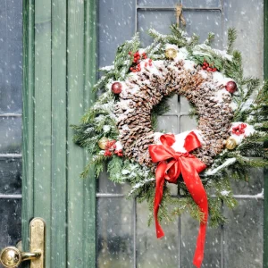 den hauseingang weihnachtlich dekorieren ideen für traumhafte deko