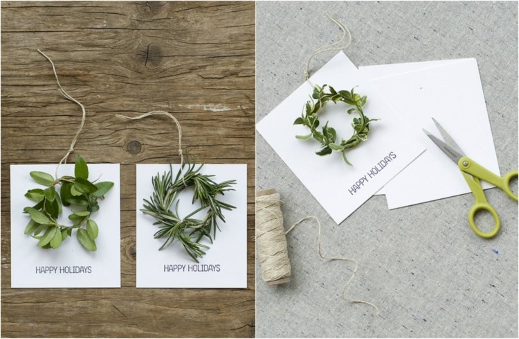 kränze weihnachtskarte mit naturmaterialien grünpflanzen