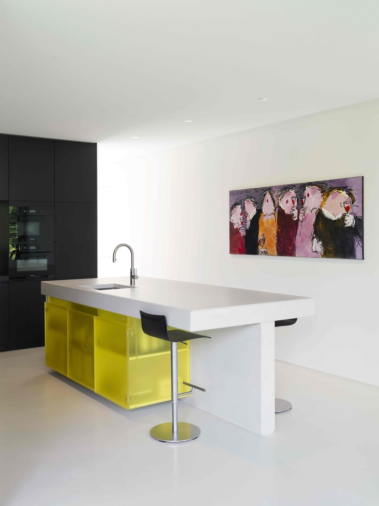 wohnen eine ebene moderne küche minimalistisch weiss schwarz gelb