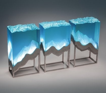 Floatglas blau Skulptur Beton Meeresboden