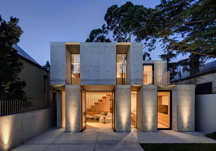 beton holz hausfassade beleuchtung fenster minimalistische architektur