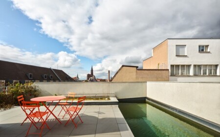 nachhaltiges bauen wenig fläche dachterrasse pool dachpool