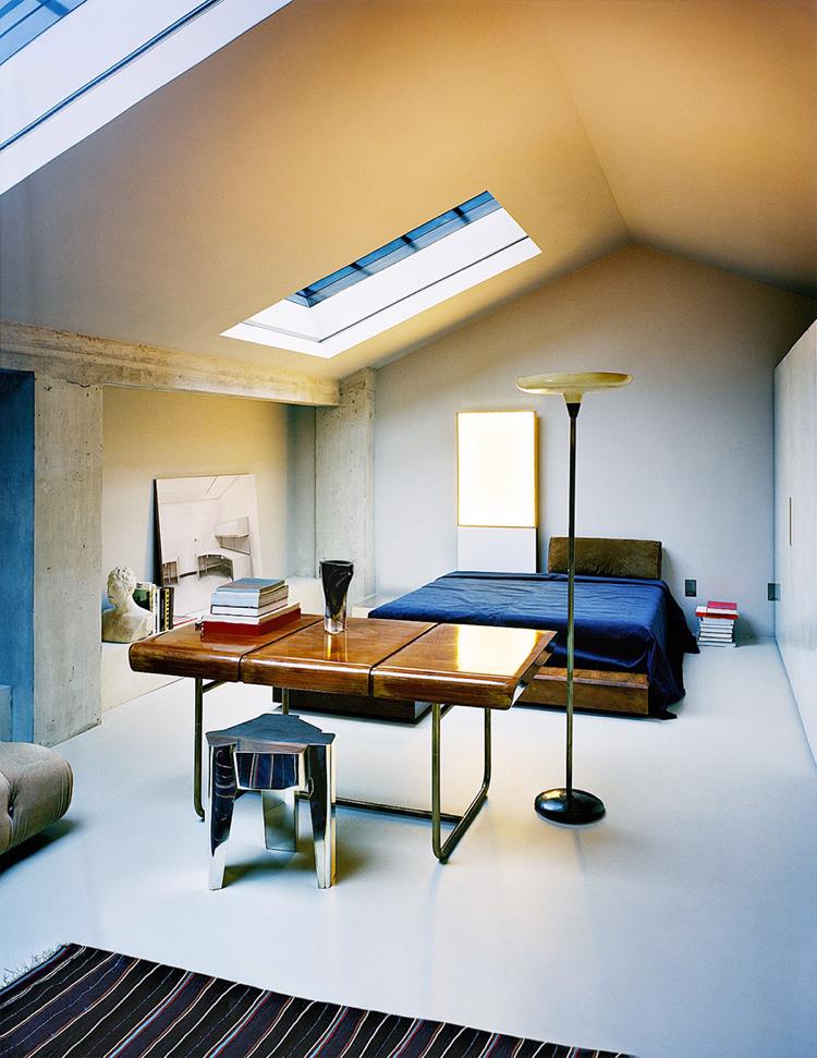 patina effekt schlafzimmer minimalistisch kunst dachfenster