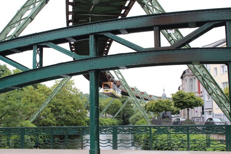 sicherste Stadt Deutschlands Wuppertal Schwebebahn