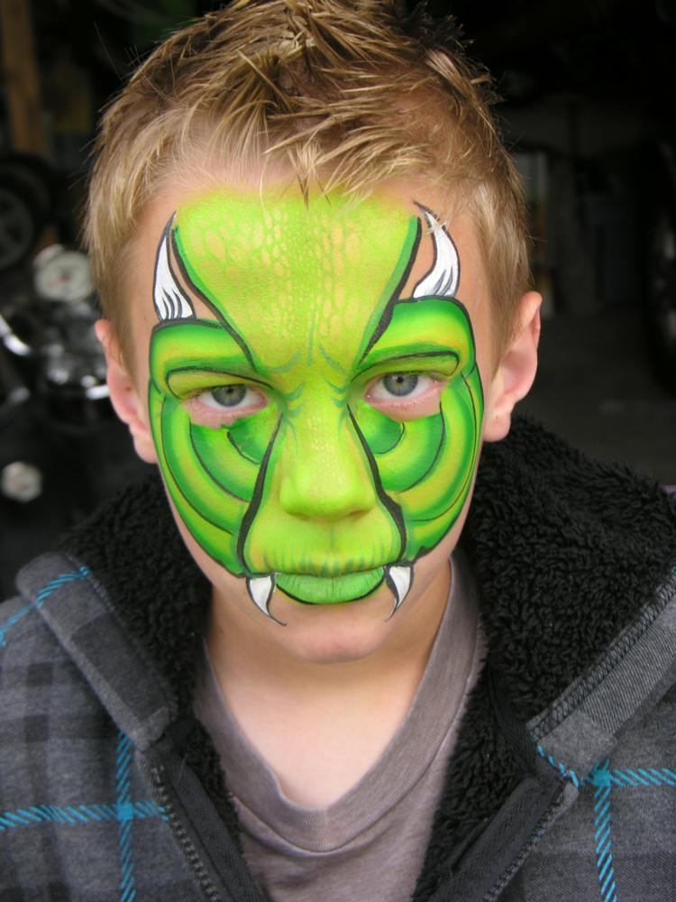 gesicht bemalen drache grün karneval make up