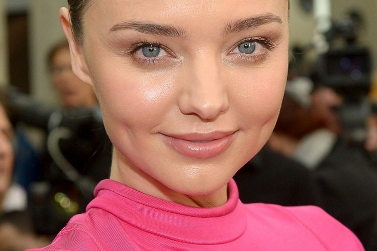 miranda kerr blaue augen nude lippen highlighter