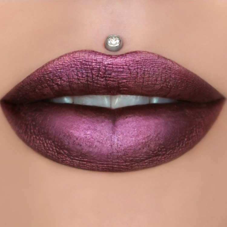 Metallic Lippenstift Violett Matt