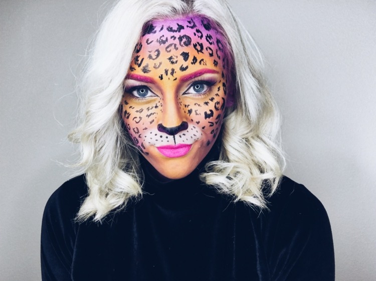 gesichtsbemalung damen schminken als leopard farbig
