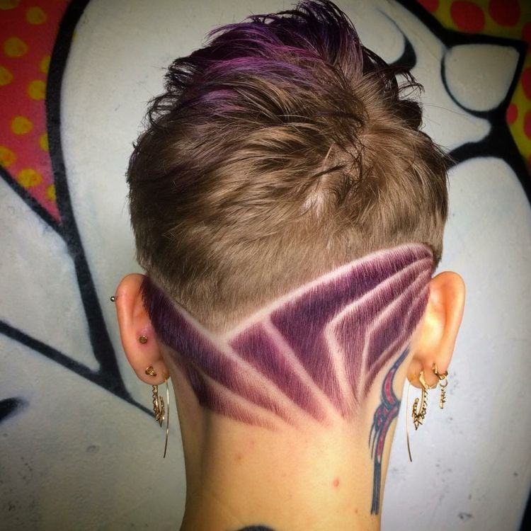 haar tattoo farbe lila linien helles haar