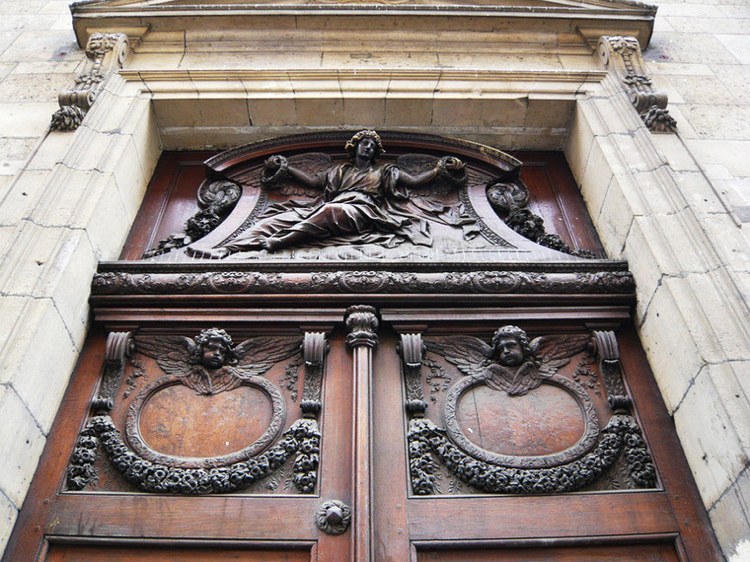 historische Türen massivholz Engel Ornamente