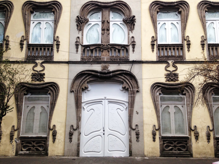 historische haustür Jugendstil Fenster