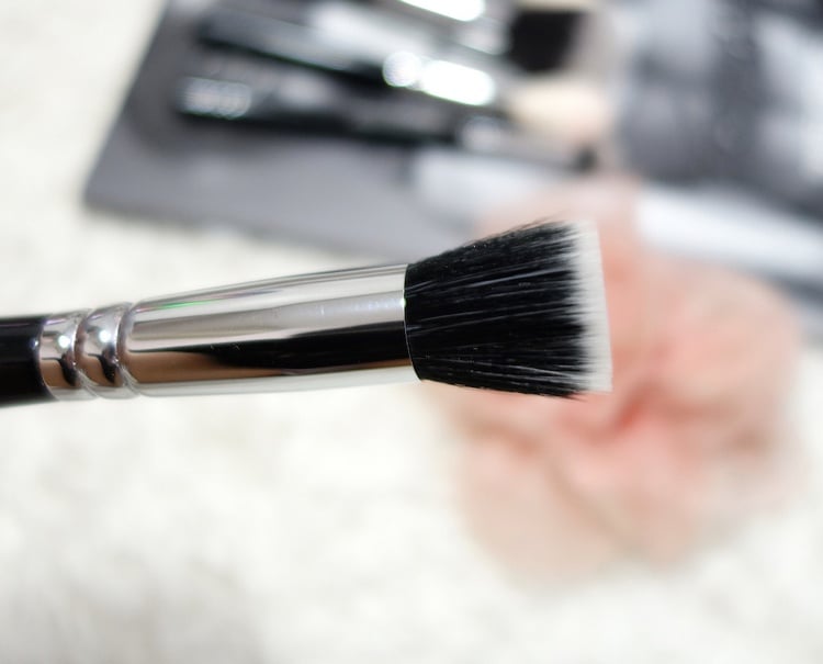 make-up pinsel schminken stippling beauty tipps