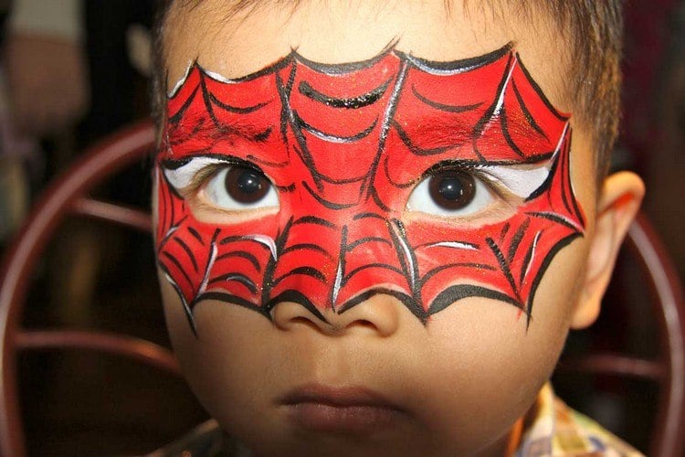 spiderman maske schminken idee schminktipps jungs
