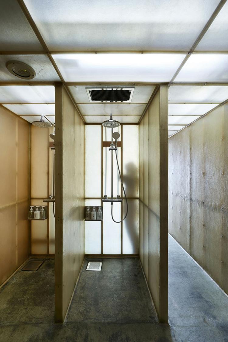 °C kapselhotel dampfbad dusche kabinen