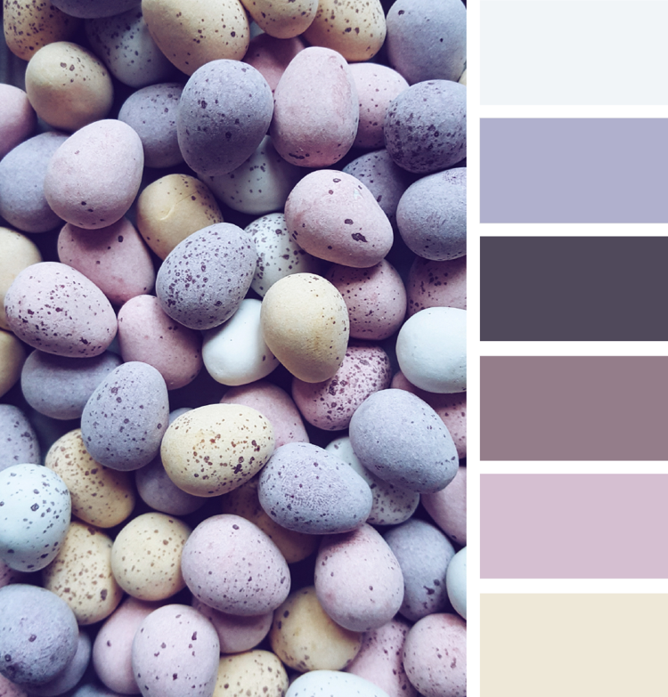 Ostertisch dekorieren tischdeko violett farbpalette farben kombinieren