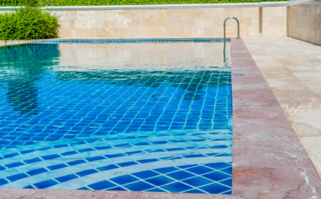 Swimming Pool Pflege Tipps Wasser reinigen
