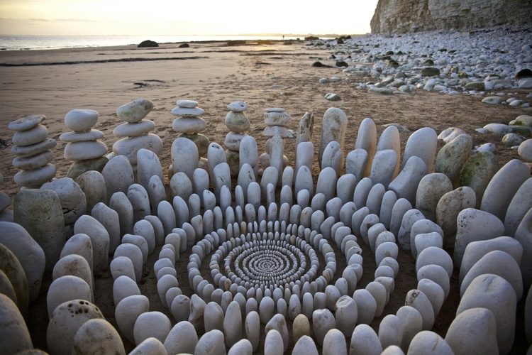 natur mandalas felsen steine spiralförmig 