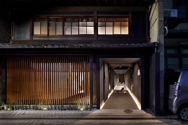 gästehaus japan eingang garten indirekt beleuchtet