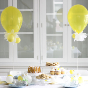 luftballons basteln osterdeko tisch dekorieren gelb
