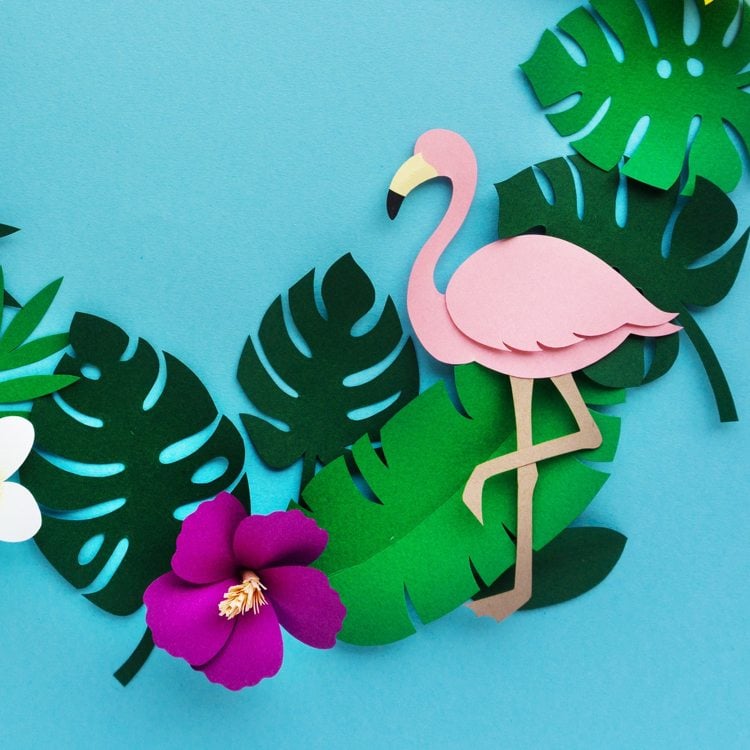 Bastelideen Sommer Dschungel-Look Papierkranz Flamingo Monsterablatt