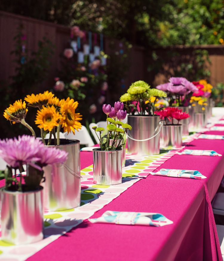 Deko Ideen für Kindergeburtstag mit Blumen Tischdeko