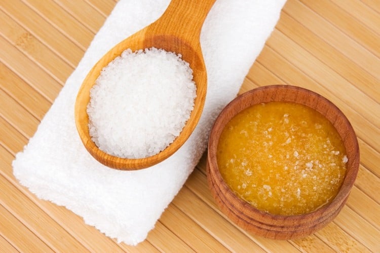 Salzpeeling selber machen salz honig rezept anwendung