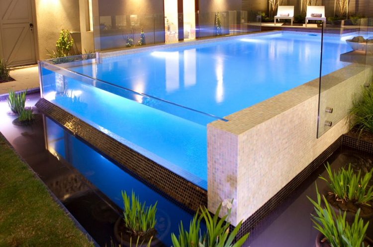 Swimmingpool Glaswand Einsätze Mosaik zwei Ebenen Wasserpflanzen
