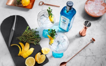 bombay sapphire gin tonic rezept thymian zitrone zutaten