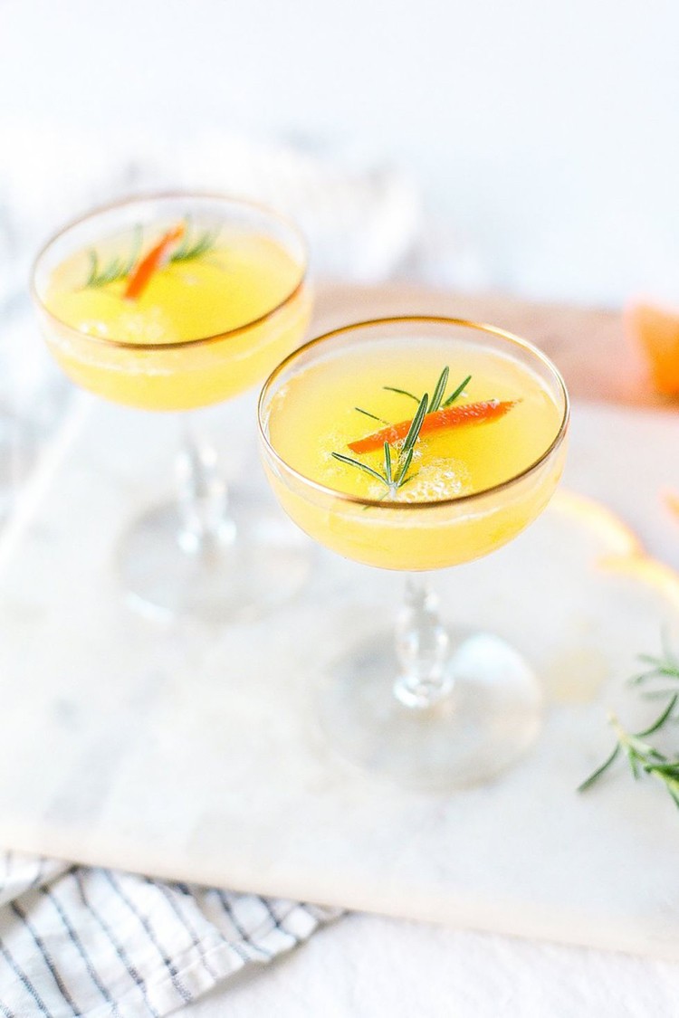 cocktail rezepte frühling slementine mimosa rosmarin