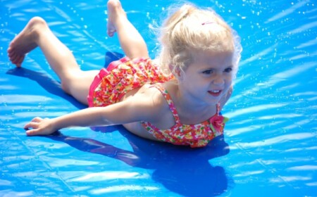 diy wasserrutsche freizeit outdoor spiele für kinder sommer