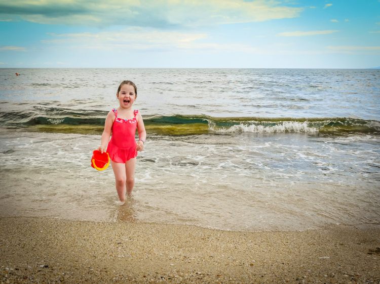 Familienurlaub mit Kindern am Meer Aktivitäten am Strand