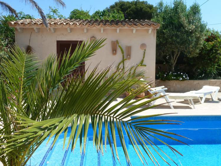 Urlaub Familien Mallorca Pool Palmen kinderfreundlich
