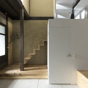 alte holzbalken innendekoartion japanisches gästehaus innenraum design modern traditionell minimalistisch schiebetüren toilette