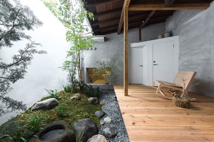alte holzbalken innendekoartion japanisches gästehaus innenraum design modern traditionell minimalistisch