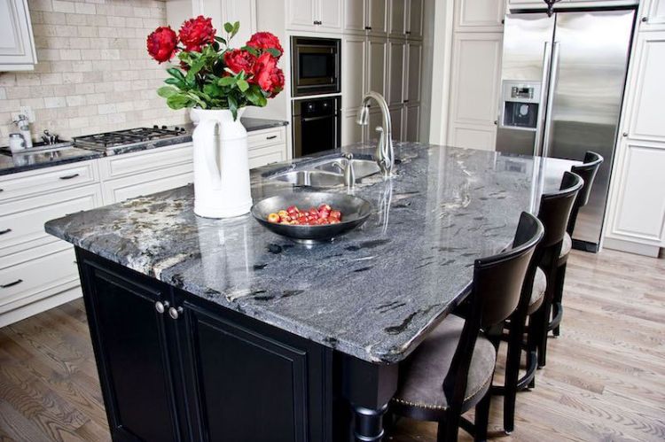 arbeitsplatten für die küche passende naturstein materialien wählen ideen ratgeber tipps granit robust kücheninsel