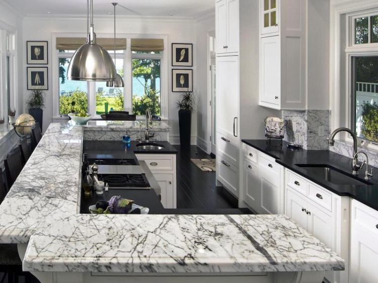 arbeitsplatten für die küche passende naturstein materialien wählen ideen ratgeber tipps weiß marmor