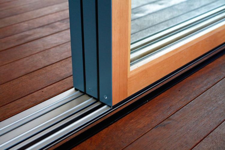 glasschiebetüren für terrasse design wohnung modern haus wasserfest türschwelle