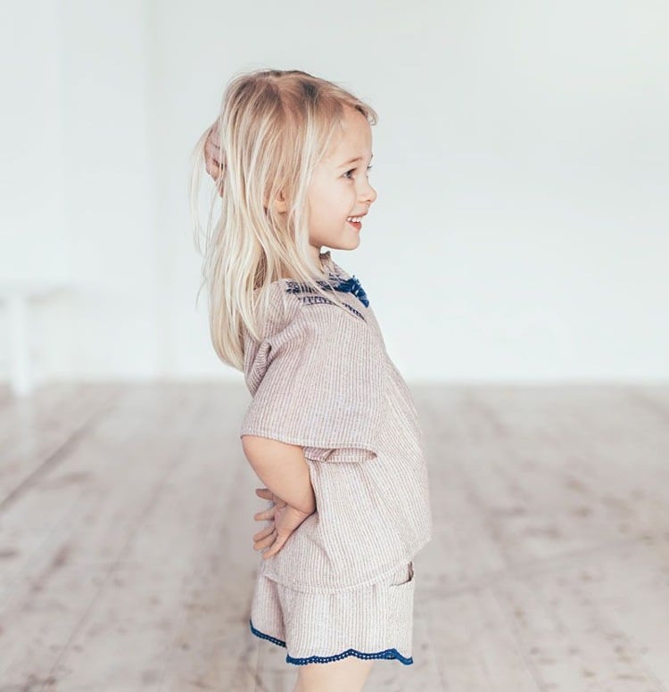 kinderhaarschnitt mädchen dünnes haar blond lang stufen