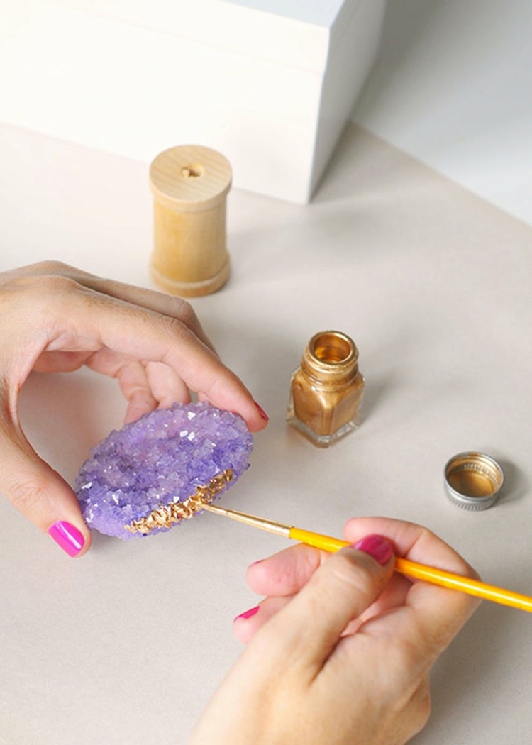 kristalle züchten dekorieren einfache chemische experimente wissenschaft für kinder